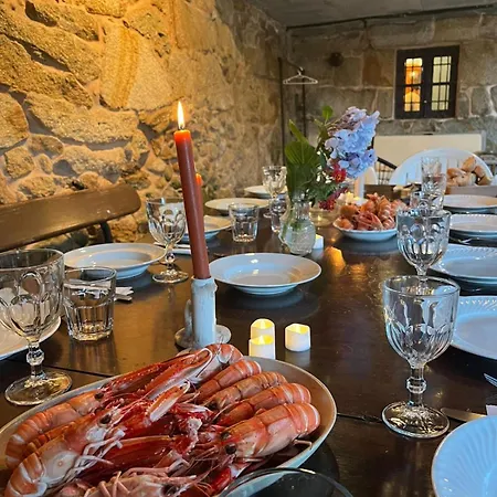 Holibai, Mina Xoia, Con Historia Y Jardin Exquisito En Galicia Apartamento