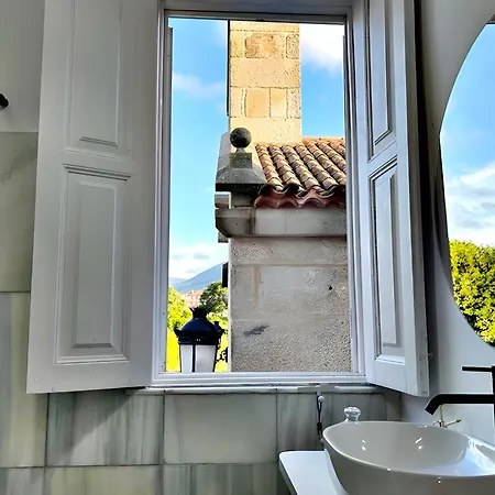 Holibai, Mina Xoia, Con Historia Y Jardin Exquisito En Galicia Apartamento Baiona